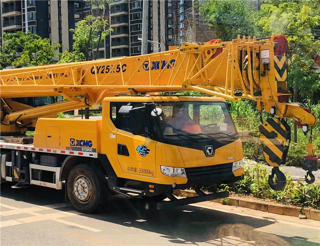 平邑县大件设备吊装租赁吊车