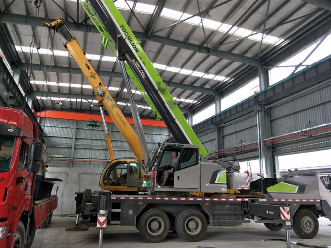 平邑县高空车出租需要注意哪些安全事项？