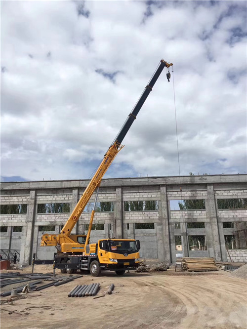 平邑县吊装作业前会做设备检查吗？安全保障措施有哪些？